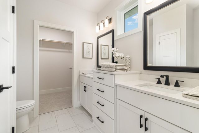 11876 38th Place NE, Saint Michael, MN 55376