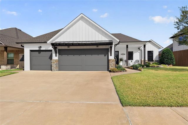 304 Bray Lane, Yukon, OK 73099