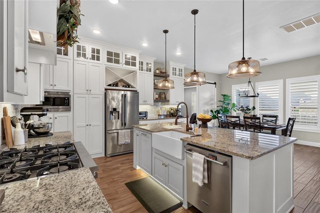 304 Bray Lane, Yukon, OK 73099
