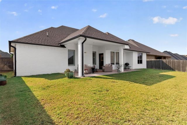 304 Bray Lane, Yukon, OK 73099