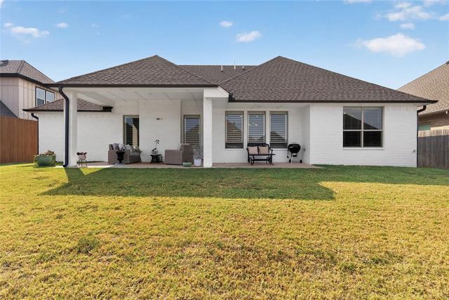 304 Bray Lane, Yukon, OK 73099