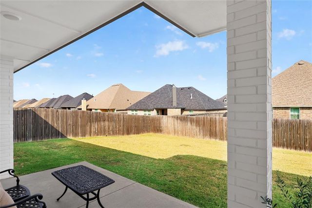 304 Bray Lane, Yukon, OK 73099