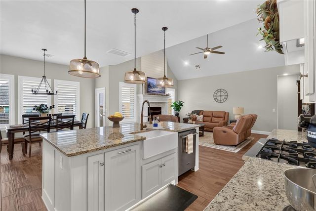 304 Bray Lane, Yukon, OK 73099