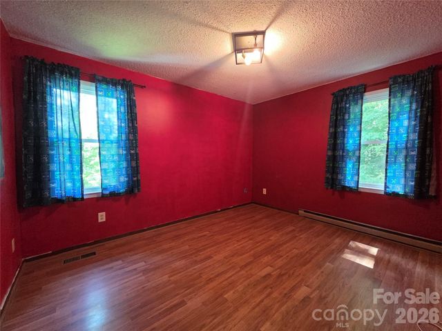 165 Mount Eire Drive, Sylva, NC 28779