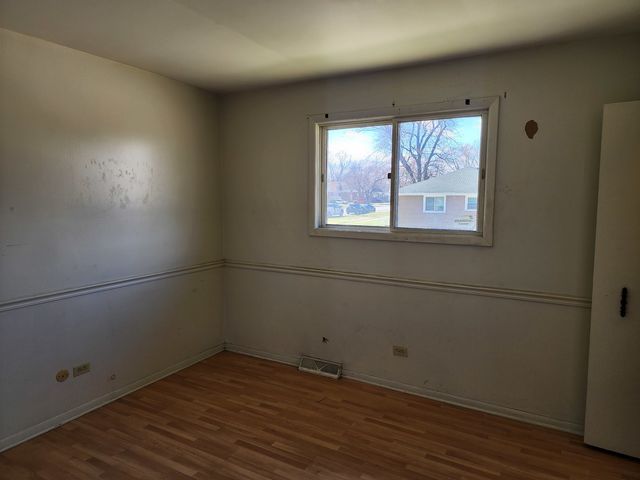 2736 178th Street, Lansing, IL 60438