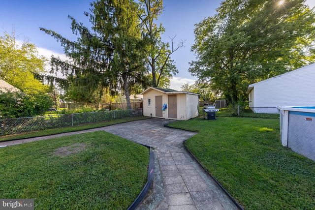 500 N FORKLANDING RD, Maple Shade, NJ 08052
