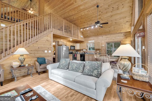 368 Field Drive, Sautee Nacoochee, GA 30571