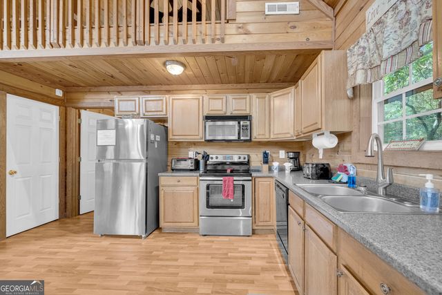 368 Field Drive, Sautee Nacoochee, GA 30571