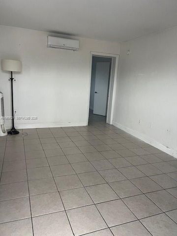 6780 SW 44th St 16, Miami, FL 33155