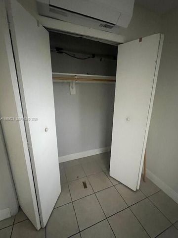 6780 SW 44th St 16, Miami, FL 33155