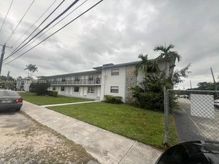 6780 SW 44th St 16, Miami, FL 33155