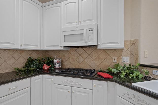 102 Branding Iron CV, Georgetown, TX 78633