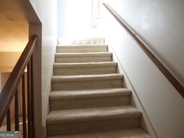 5564 Cobb Meadow, Norcross, GA 30093