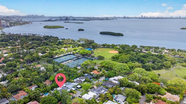 645 NE 53rd St, Miami, FL 33137