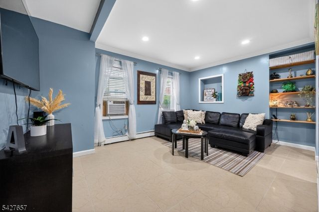 165 Macarthur Ave, Garfield City, NJ 07026