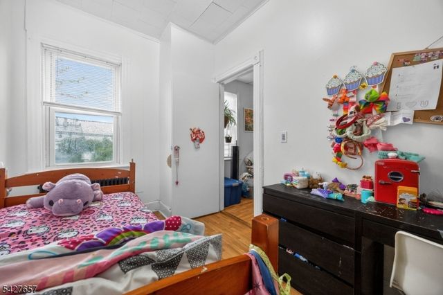 165 Macarthur Ave, Garfield City, NJ 07026