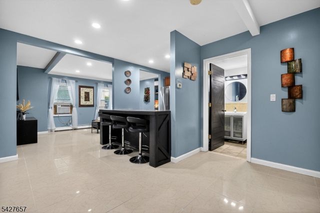 165 Macarthur Ave, Garfield City, NJ 07026