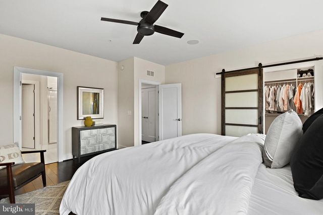 44742 TIVERTON SQ, Ashburn, VA 20147