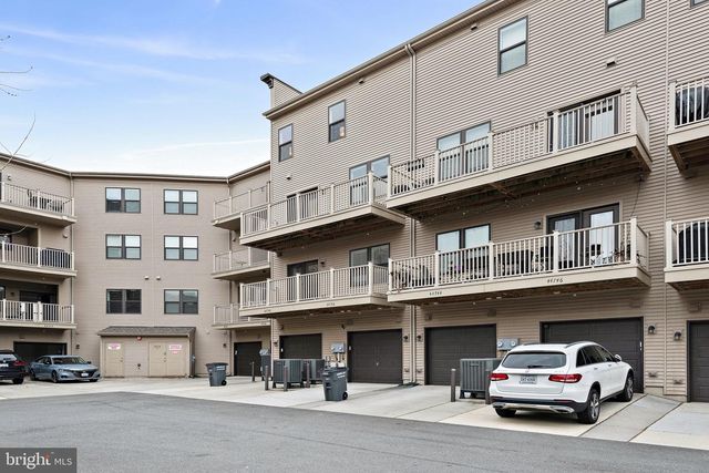 44742 TIVERTON SQ, Ashburn, VA 20147