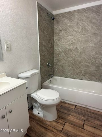 18432 N 2ND Street, Phoenix, AZ 85022