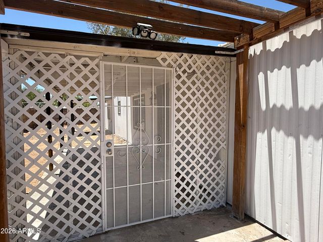 18432 N 2ND Street, Phoenix, AZ 85022