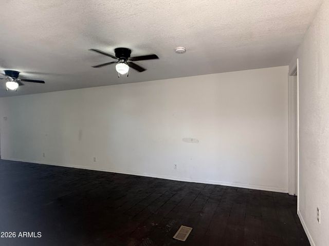 18432 N 2ND Street, Phoenix, AZ 85022
