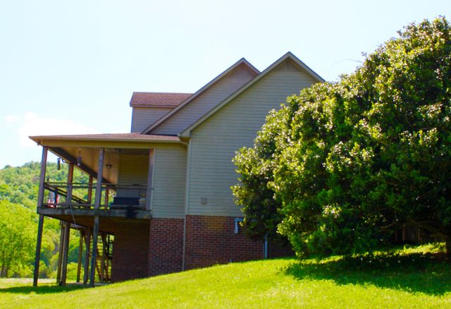 2120 Green Mountain Rd, NE, Cookeville, TN 38506