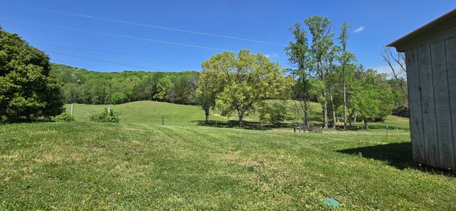 2120 Green Mountain Rd, NE, Cookeville, TN 38506