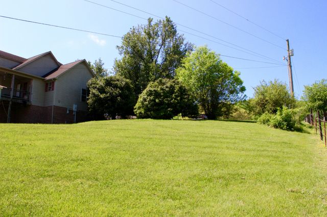 2120 Green Mountain Rd, NE, Cookeville, TN 38506