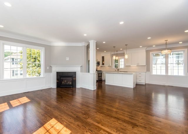 33 Eddy Street 1, Waltham, MA 02453