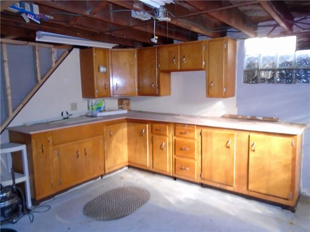 1001 7th Ave, Conway, PA 15027