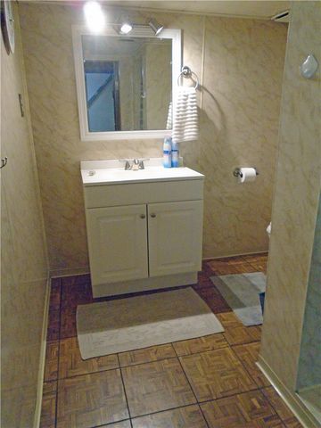 1001 7th Ave, Conway, PA 15027