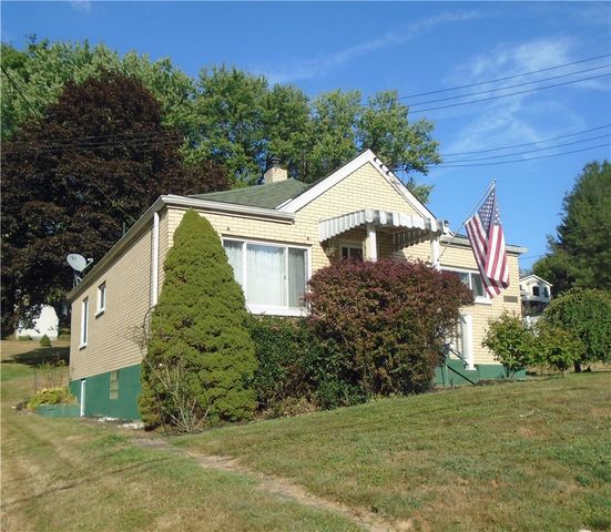1001 7th Ave, Conway, PA 15027