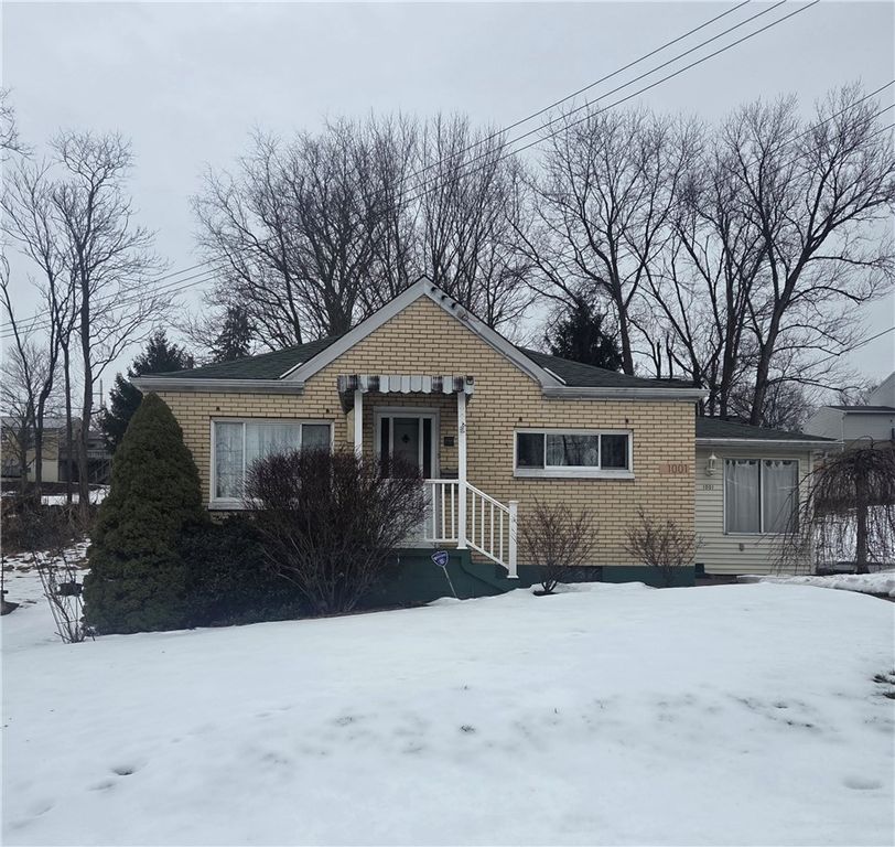 1001 7th Ave, Conway, PA 15027