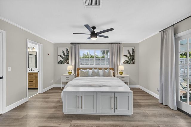 903 SW 28th Avenue, Boynton Beach, FL 33435