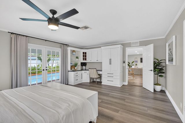 903 SW 28th Avenue, Boynton Beach, FL 33435