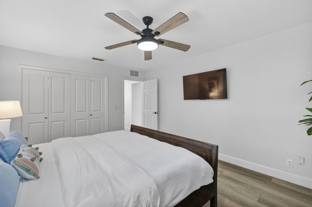 903 SW 28th Avenue, Boynton Beach, FL 33435