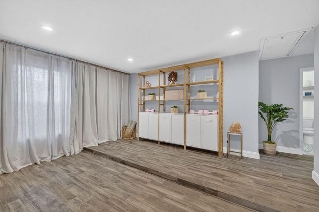 903 SW 28th Avenue, Boynton Beach, FL 33435