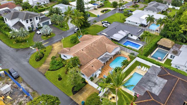 903 SW 28th Avenue, Boynton Beach, FL 33435