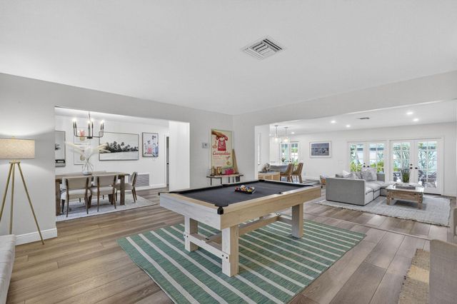 903 SW 28th Avenue, Boynton Beach, FL 33435