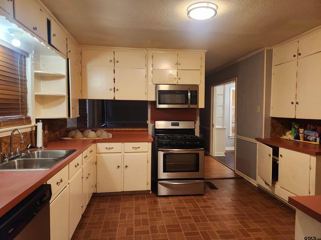 2002 Belvedere Blvd, Tyler, TX 75702