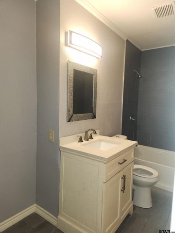 2002 Belvedere Blvd, Tyler, TX 75702