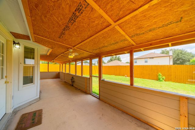 8531 SNAKEWEED DR, Converse, TX 78109