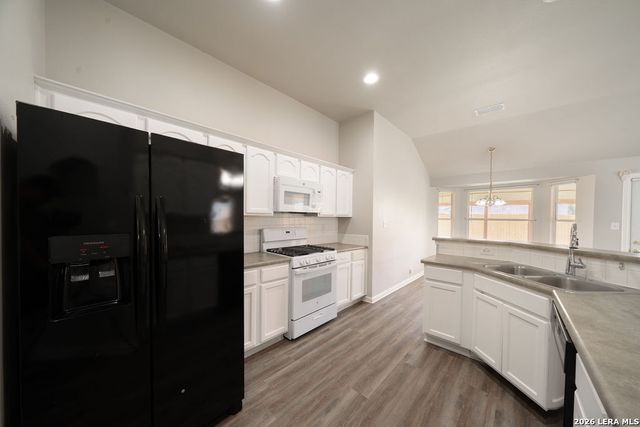 8531 SNAKEWEED DR, Converse, TX 78109