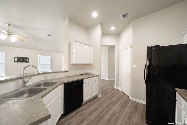 8531 SNAKEWEED DR, Converse, TX 78109