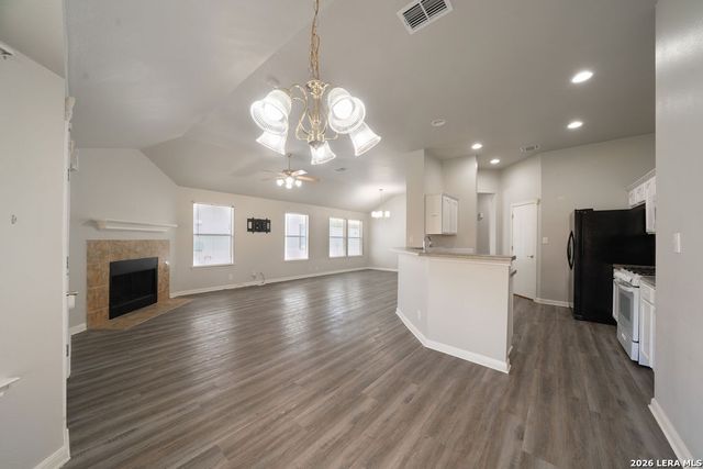 8531 SNAKEWEED DR, Converse, TX 78109