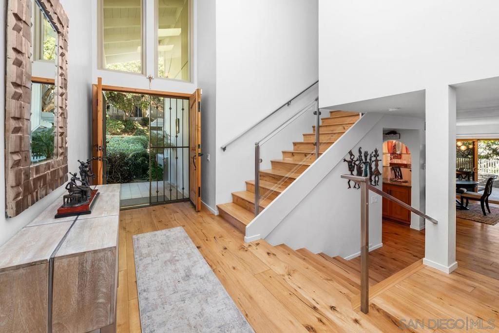 2047 Caminito Circulo Norte, La Jolla, CA 92037