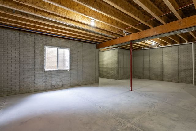 1218 S. 2nd Street, Eldridge, IA 52748