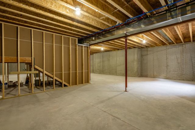 1218 S. 2nd Street, Eldridge, IA 52748