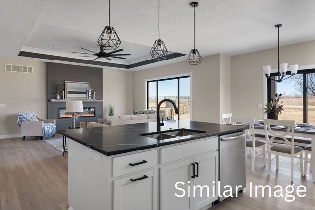 1218 S. 2nd Street, Eldridge, IA 52748